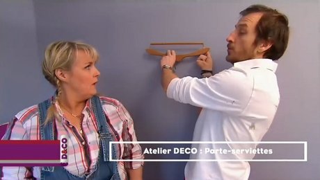 Fabriquer des porte-serviettes avec des cintres - Minutefacile.com Fabriquer des porte-serviettes avec des cintres - Minutefacile.com