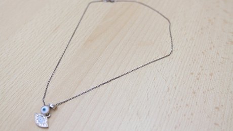 Redonner De L Eclat Aux Bijoux En Argent En Or Ou Fantaisie Minutefacile Com Redonner De L Eclat Aux Bijoux En Argent En Or Ou Fantaisie Minutefacile Com