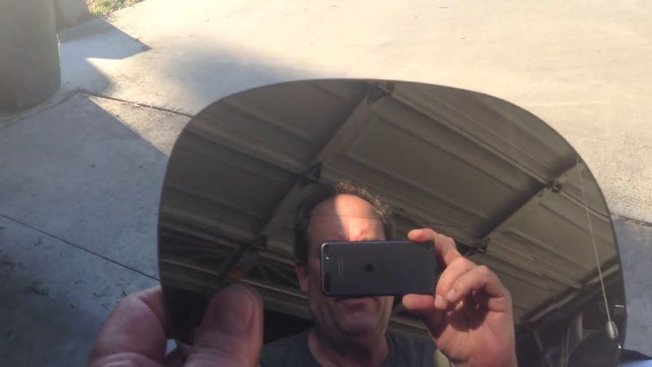 Vérifiez la translucidité du miroir de rechange